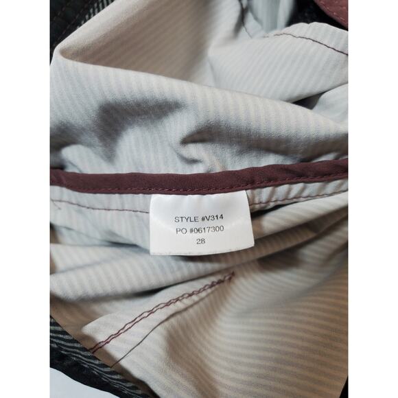 VUORI Mens Cruise Board Shorts 28 Striped Unlined Stretch Beach HYBRID - Picture 5 of 9